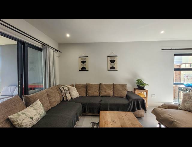 3 BEDROOM TOWNHOUSE FOR SALE IN PALM LAKES ESTATE